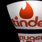 Dőlhet a dominó: már a Tinder sem akar fizetni a Google-nek