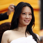 Lucy Liu absztrakt sorozattal rukkolt elő