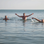 Ki az, aki ilyenkor fürdik egyet a Balatonban?