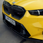 Még morcosabb és picit könnyebb lett az új BMW M5