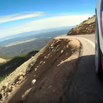 Egy Porsche GT3 és Pikes Peak elég is egy csodás videóhoz