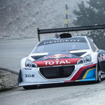 Így rakják össze Loeb veszedelmes hegyi Peugeot-ját - videó