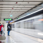 Egy férfi beszaladt az alagútba, és ott elvágta a torkát a Blaha Lujza téri metrónál