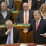 Orbán Viktor a Parlamentben az újdörögdi gránátbalesetről: Ez a hölgy a mi hősünk, nem akarom, hogy ön áldozatot csináljon belőle