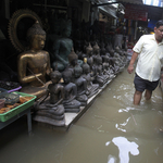 Bangkokot elnyelte a víz - képekkel