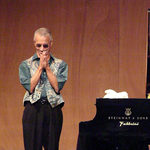 Nyolcvanéves Keith Jarrett, akinek a koncertjein köhögni sem lehet