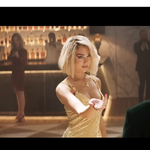 Dua Lipa, egy macska, Samuel L. Jackson és még egy rakás sztár parádézik az új kémfilmben