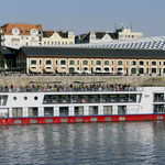Szállodahajók kikötőjévé alakítanák a budapesti Bálnát