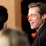 Brad Pitt nem tud leállni a szingli viccekkel