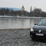 Új arccal, régi erénnyel tér vissza a Renault Fluence