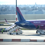 A Wizz Air újraindítja a szantorini és a menorcai járatait