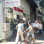 Olcsó kínai kozmetikumoktól retteg a Rossmann, a Douglas és a DM