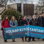 A pedagógusok több vágyát is teljesítené az ellenzék, de a béremelést csak módjával