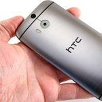 A fémmobil újra támad: teszten az új HTC One