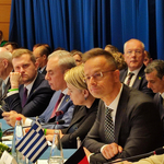 Szijjártó szerint az EU azért bünteti Magyarországot, mert kiűztük az antiszemitizmust terjesztő migránsokat