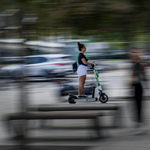 Keddtől már csak kötelező biztosítással használhatók az e-rollerek