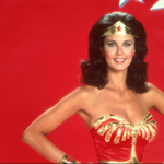 Szexuálisan zaklatták Lynda Cartert, az eredeti Wonder Womant is