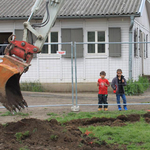 Menekülteknek épített edzőparkot egy kis magyar sikercég