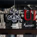 Kétértelmű ítélet a svájci UBS hatalmas adócsalási botrányában Franciaországban