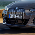 Tovább gurulnak egy töltéssel a legújabb elektromos BMW-k