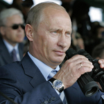 Putyin bőkezűen gondoskodik a tágan értelmezett családjáról