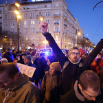 Példátlan megoldásokkal, az alapvető emberi jogok megsértésével élesíti új fegyverét a Fidesz