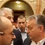 "Orbán áll ott, mint egy faszent"