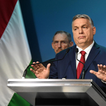 Az egyik kezével elvette, a másikkal rögtön vissza is adta magának a hatalmat a Fidesz