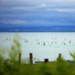 Egy gumimatracról tűnt el egy fiatal férfi a Balatonban