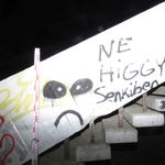 Nem volt nehéz elkapni a miskolci graffitiseket, mert a nevüket is felfújták a falra