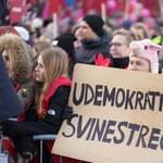 Tízezrek tüntettek Dániában azért, mert eltörölnének egy munkaszüneti napot