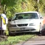 A nap videója: Teljesen elnyelte a forró láva a Ford Mustangot