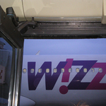 Tilos a mobilozás a Wizzair fedélzetén