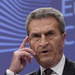 Oettinger szerint nem Paks miatt nevezték ki