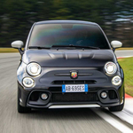 Szupergyors Fiat 500-ast mutatott be az Abarth