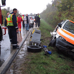 Betegekkel borult fel egy mentőautó a 87-esen