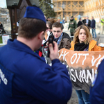 Éjszakáig bent tarthatják az előállított középiskolásokat