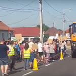 Videó: Elege lett a sok kamionból a sajószögedieknek, elállták a főút felét