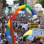 Leköptek és megrugdostak egy férfit a Budapest Pride után