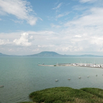 Ingyenessé tenné a Balaton strandjait az MSZP, de csak a főszezon után nyújtanak be róla törvényjavaslatot