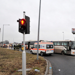 Buszok karamboloztak Sopronban, több sérült van