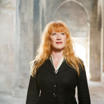 Jön Loreena McKennitt