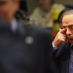 Berlusconi meggyőzné Orbánt, maradjon a Néppártban