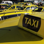 Több tucat taxishiéna rendszámát vonták be