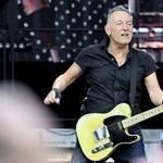 „Amikor meglát, mindig mosolyog” – Bruce Springsteen megható videóval emlékezett elhunyt édesanyjára