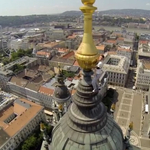 Felmászott a Bazilika tetejére a világhírű mászófenomén – videó