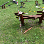Színtiszta vandalizmus: egy salgótarjáni pár láncfűrésszel és bozótvágóval tett tönkre egy játszóteret