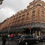 Mohammed Al-Fayed eladta a Harrod's luxusáruházat