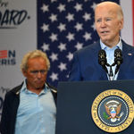 Több ezer, homoszexuális aktus miatt elítélt veteránnak adott kegyelmet Joe Biden