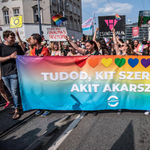 A gyermekvédelmi törvény miatt dobta vissza a Pride kampányfilmjét az egyik tévé